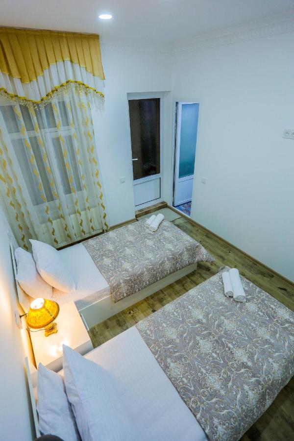 Rudakiy Guest House บูคารา ภายนอก รูปภาพ